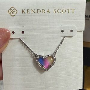 Kendra Scott Ari Heart short pendant necklace + Dust bag!